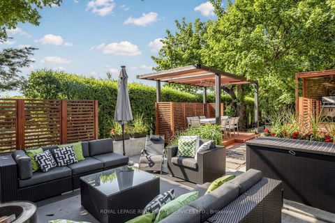Photo 25 at 45 HOPPERTON Drive, Windfields, Toronto