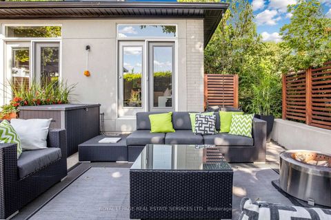 Photo 27 at 45 HOPPERTON Drive, Windfields, Toronto