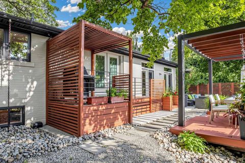 Photo 28 at 45 HOPPERTON Drive, Windfields, Toronto