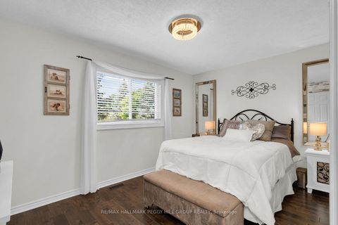 Photo 8 at 52 Summerset Drive, Ardagh, Barrie