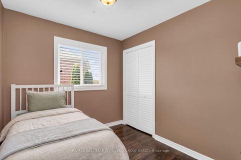 Photo 10 at 52 Summerset Drive, Ardagh, Barrie