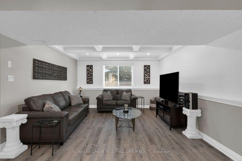 Photo 12 at 52 Summerset Drive, Ardagh, Barrie