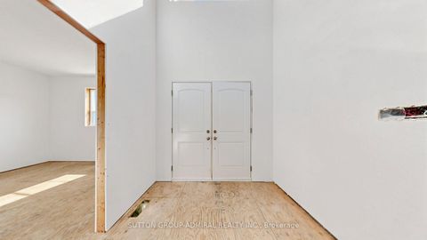 Photo 15 at 62 Rosemeade Avenue, Queensway, Toronto