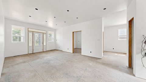 Photo 27 at 62 Rosemeade Avenue, Queensway, Toronto