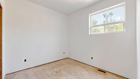 Photo 31 at 62 Rosemeade Avenue, Queensway, Toronto