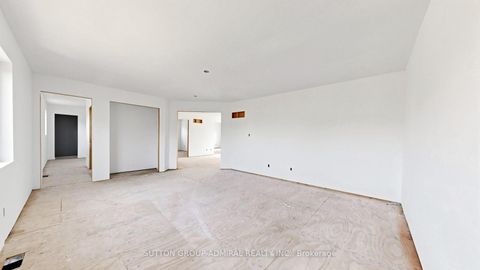 Photo 36 at 62 Rosemeade Avenue, Queensway, Toronto