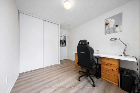 Photo 8 at 310 - 18 Spring Garden Avenue, Willowdale East, Toronto