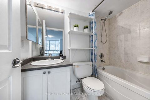 Photo 12 at 310 - 18 Spring Garden Avenue, Willowdale East, Toronto