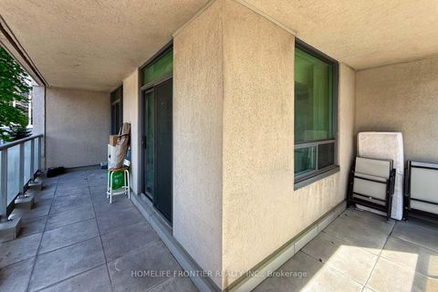 Photo 15 at 310 - 18 Spring Garden Avenue, Willowdale East, Toronto