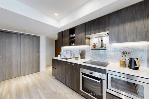 Photo 14 at 1006 - 17 Bathurst Street N, Waterfront Communities C1, Toronto