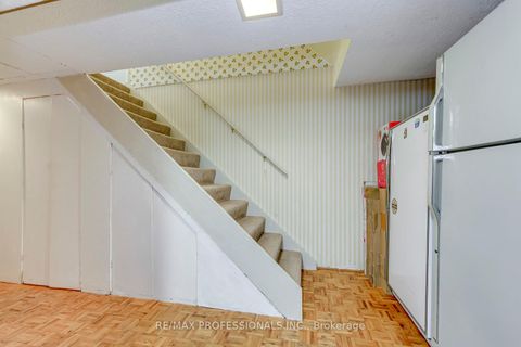 Photo 19 at 256 Wellesworth Drive, West Deane, Toronto