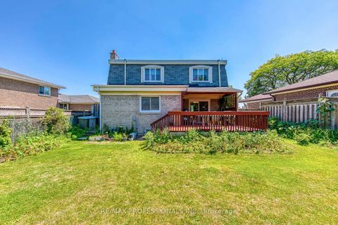 Photo 28 at 256 Wellesworth Drive, West Deane, Toronto