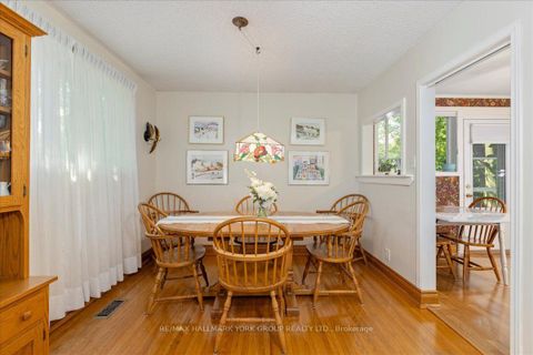 Photo 8 at 2 Corbett Crescent, Aurora Highlands, Aurora