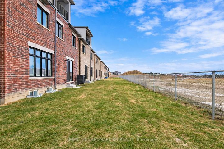 Photo 17 at 186 Leslie Richards Street, Rural Markham, Markham