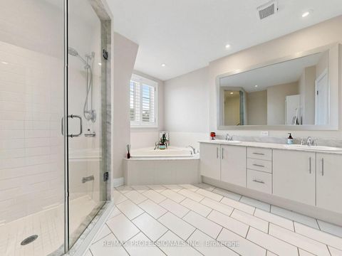 Photo 12 at C - 839 Oxford Street, Mimico, Toronto