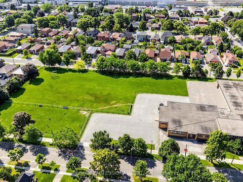Photo 31 at C - 839 Oxford Street, Mimico, Toronto