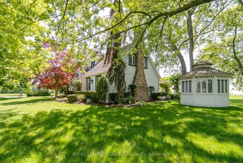 Photo 4 at 220 Greyabbey Trail, Guildwood, Toronto