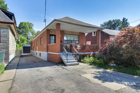 Photo 2 at 175 Earlsdale Avenue, Oakwood Village, Toronto