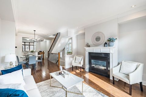 Photo 11 at 1 - 265 Van Dusen Boulevard, City Centre West, Toronto