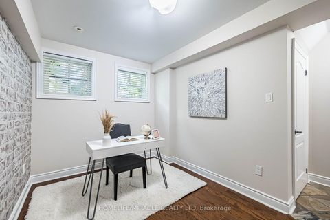 Photo 39 at 1 - 265 Van Dusen Boulevard, City Centre West, Toronto