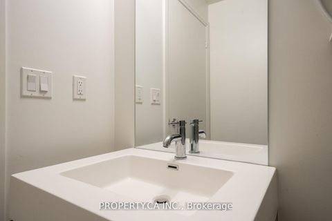 Photo 14 at 601 - 160 Vanderhoof Avenue, Thorncliffe Park, Toronto