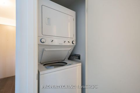 Photo 15 at 601 - 160 Vanderhoof Avenue, Thorncliffe Park, Toronto