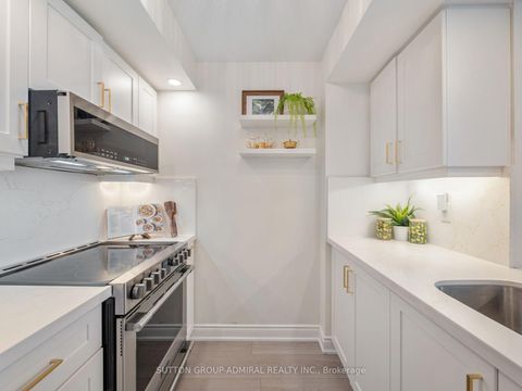 Photo 2 at 2605 - 10 Northtown Way, Willowdale East, Toronto