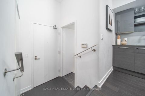 Photo 7 at 118 - 1030 King Street W, Niagara, Toronto