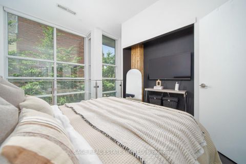 Photo 12 at 118 - 1030 King Street W, Niagara, Toronto