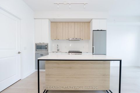 Photo 3 at 428 - 50 Upper Mall Way, Brownridge, Vaughan