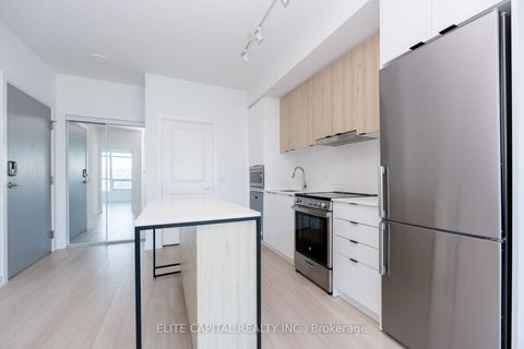 Photo 5 at 428 - 50 Upper Mall Way, Brownridge, Vaughan