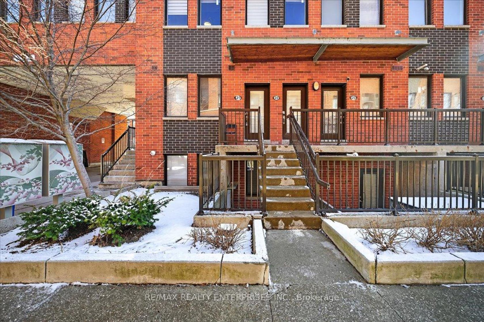 21 - 871 Wilson Avenue, CFB, Toronto 