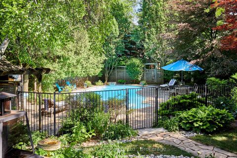 Photo 2 at 1 Pine Ridge Drive, Cliffcrest, Toronto
