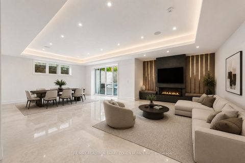 Photo 38 at 15 Sulgrave Crescent, Windfields, Toronto