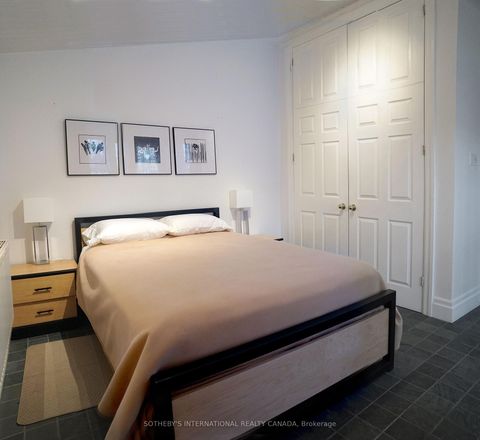 Photo 8 at 33 Rose Avenue, South St. James Town, Toronto