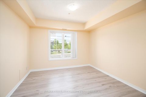 Photo 13 at 117 - 10 Mendelssohn Street, Birchmount, Toronto