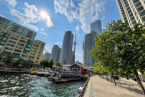 Photo 2 at 1602 - 77 Harbour Square, Waterfront Communities C1, Toronto