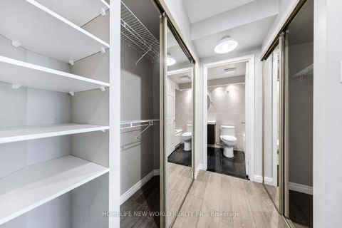 Photo 16 at 1602 - 77 Harbour Square, Waterfront Communities C1, Toronto