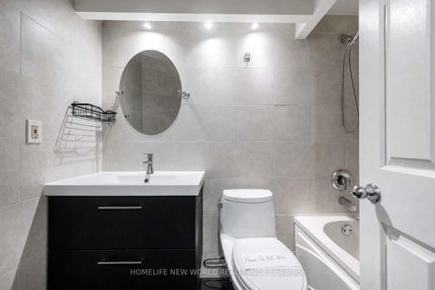 Photo 17 at 1602 - 77 Harbour Square, Waterfront Communities C1, Toronto