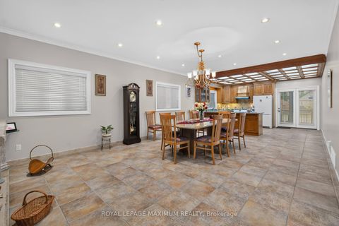 Photo 10 at 378 Rustic Road, Maple Leaf, Toronto