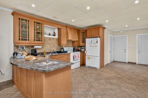 Photo 31 at 378 Rustic Road, Maple Leaf, Toronto