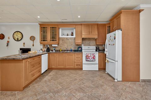 Photo 32 at 378 Rustic Road, Maple Leaf, Toronto