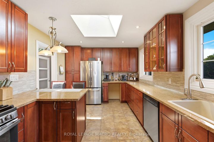Photo 13 at 554 Chamberlain Road, Appleby, Burlington
