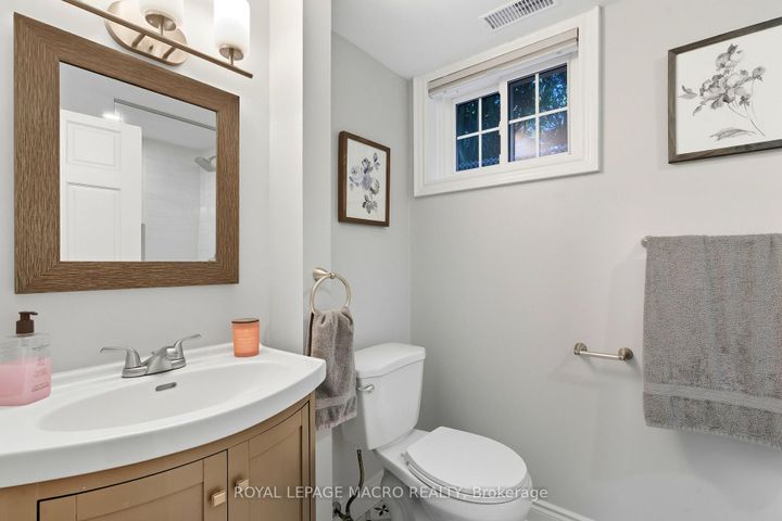 Photo 27 at 554 Chamberlain Road, Appleby, Burlington