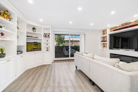 Photo 2 at 159 - 50 Scarborough Golf Club Road, Scarborough Village, Toronto