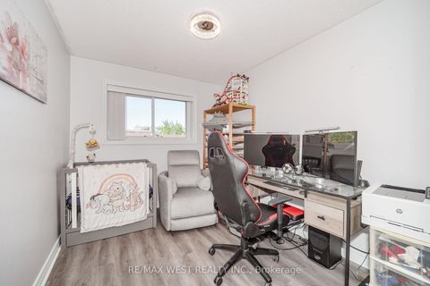Photo 8 at 159 - 50 Scarborough Golf Club Road, Scarborough Village, Toronto