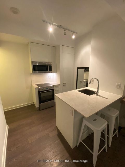 Photo 9 at 509 - 42 Charles Street E, Yonge Corridor, Toronto