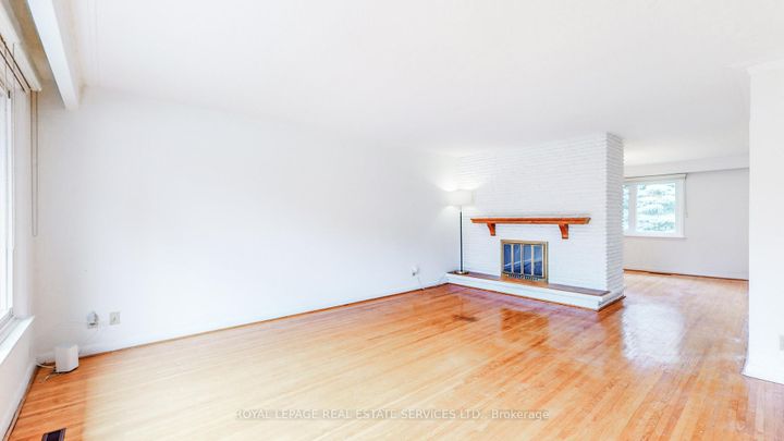 Photo 7 at 24 Burleigh Heights Drive, Bayview Village, Toronto