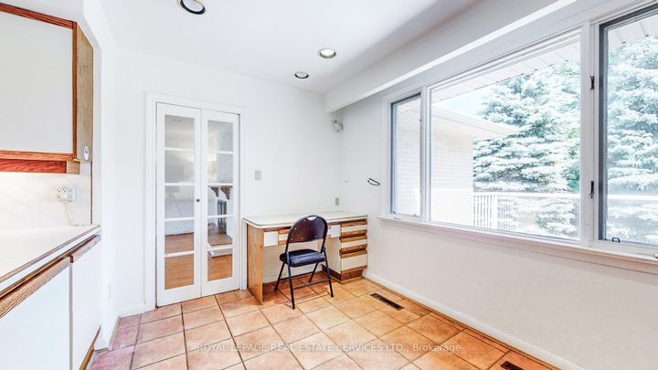 Photo 17 at 24 Burleigh Heights Drive, Bayview Village, Toronto