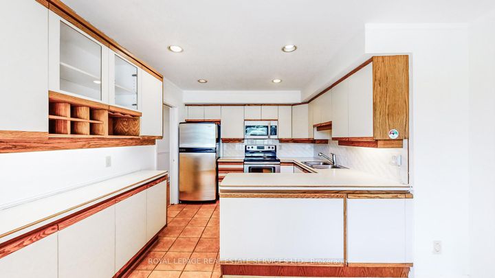 Photo 19 at 24 Burleigh Heights Drive, Bayview Village, Toronto